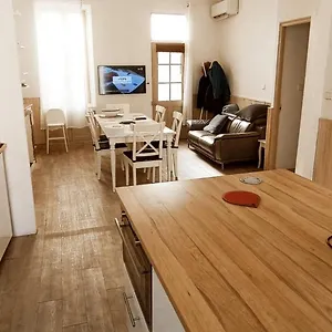  Hébergement de vacances Maison Provencale